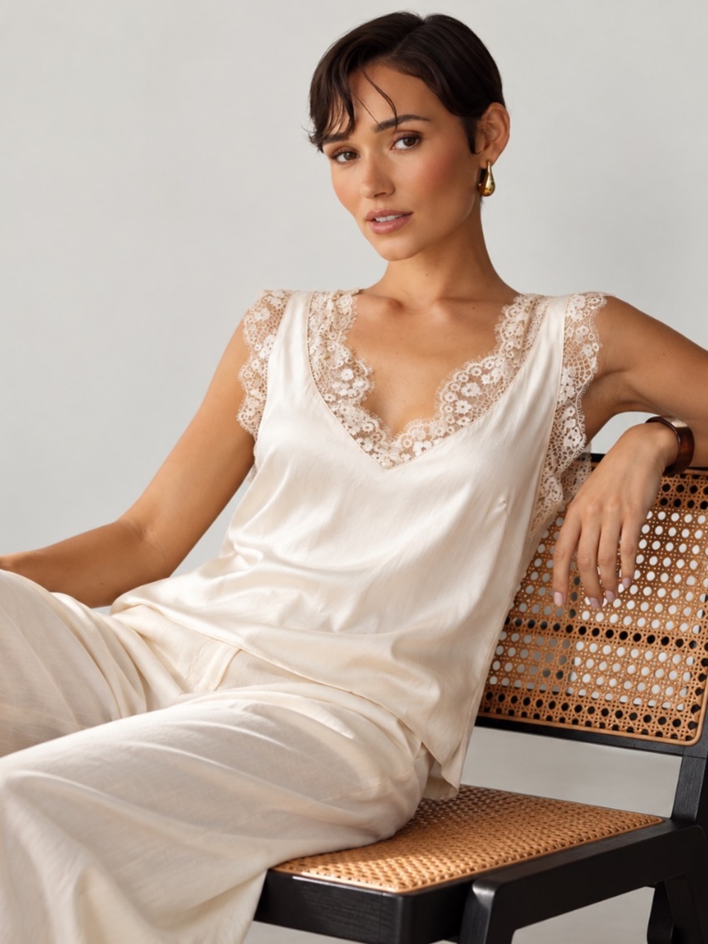 NWT JAKI London Lace Trim Satin Vest Camisole Natural L/XL
